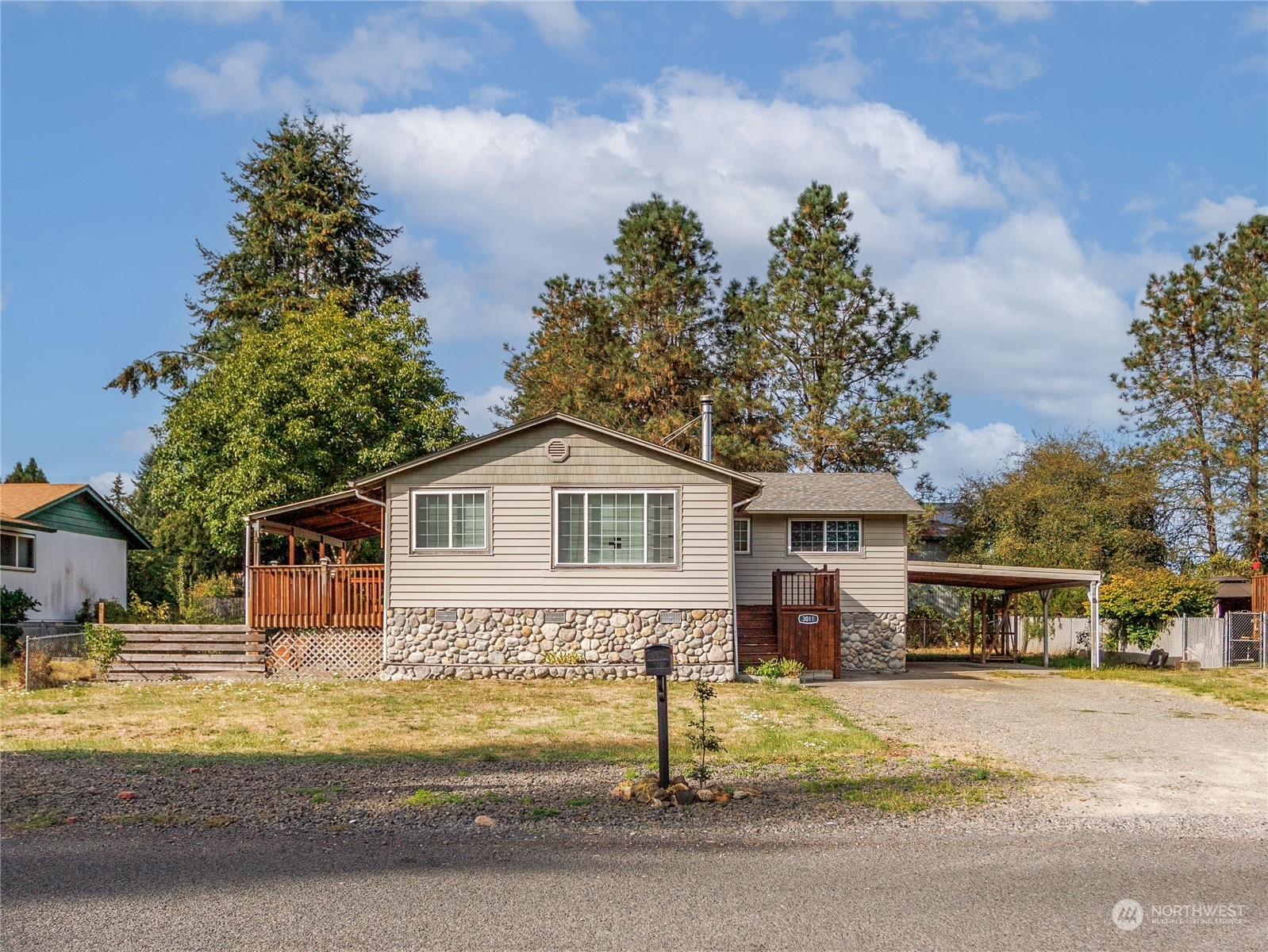 Property Photo:  3011 Southgate Drive  WA 98531 