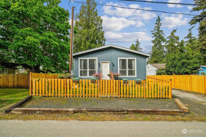 Property Photo:  1333  Morgan Road NW  WA 98312 