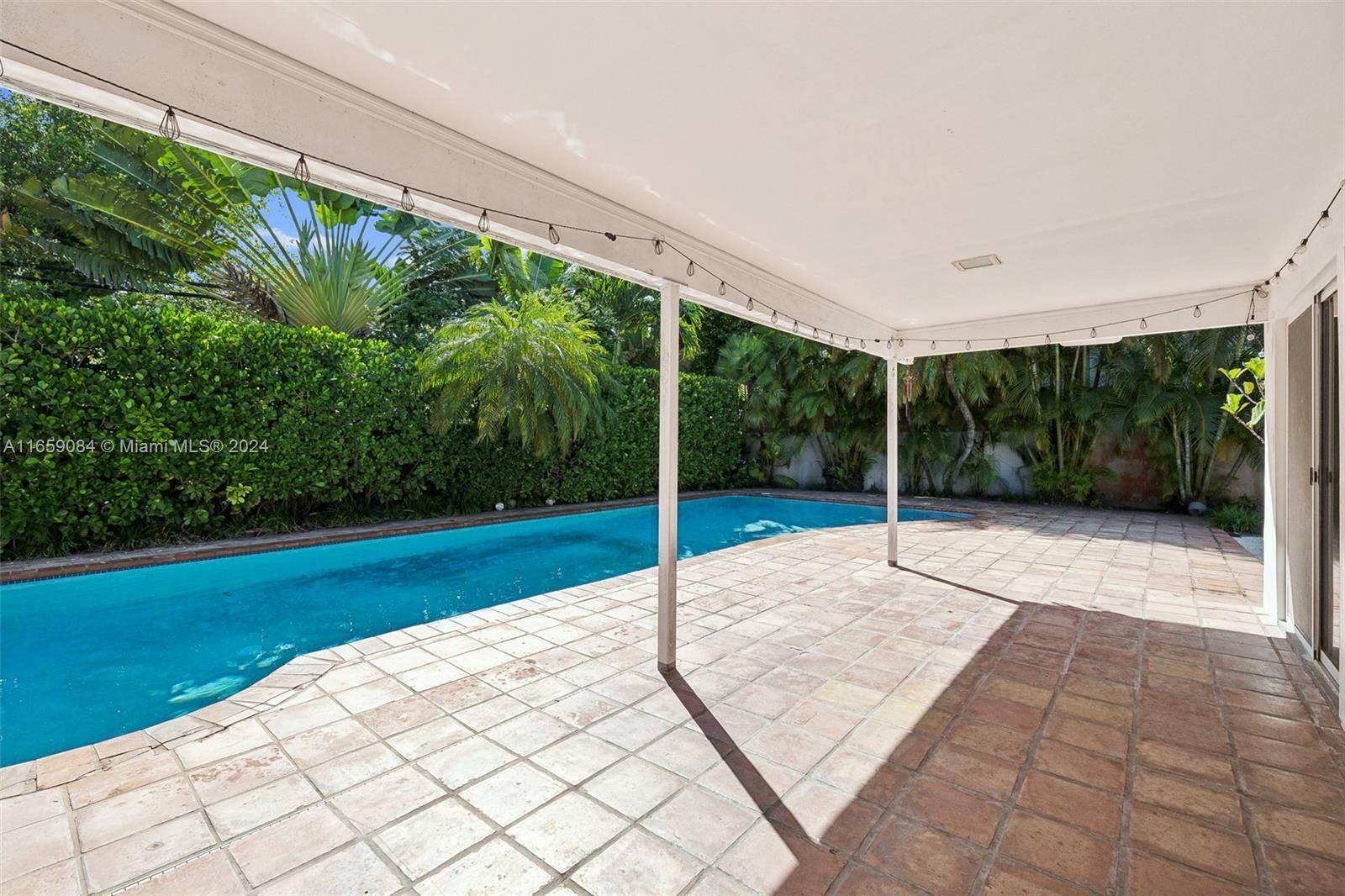 Property Photo: 791 Allendale Rd FL 33149