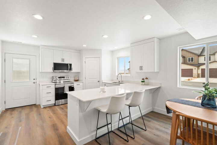 Property Photo: 535 W 2530 N Unit 16 UT 84720