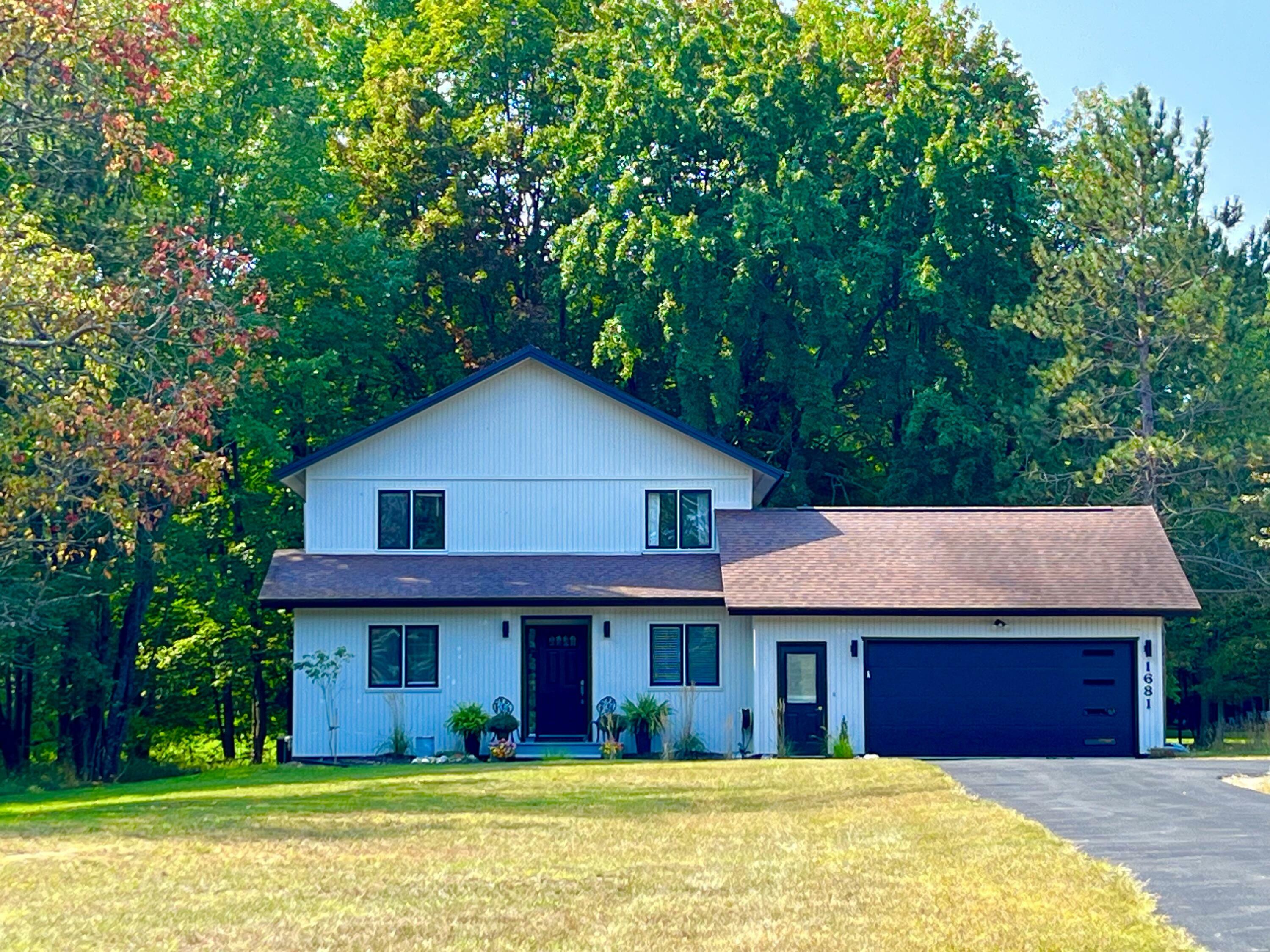 Property Photo:  1681 Lakewood Drive  MI 49735 