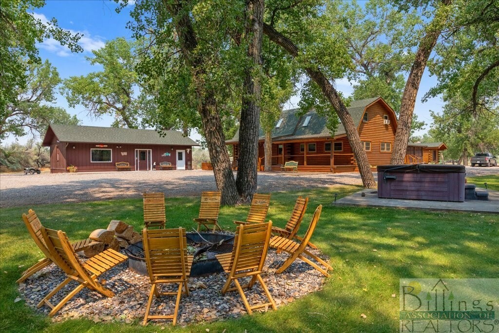 Property Photo:  879 Sawyer Loop  MT 59034 