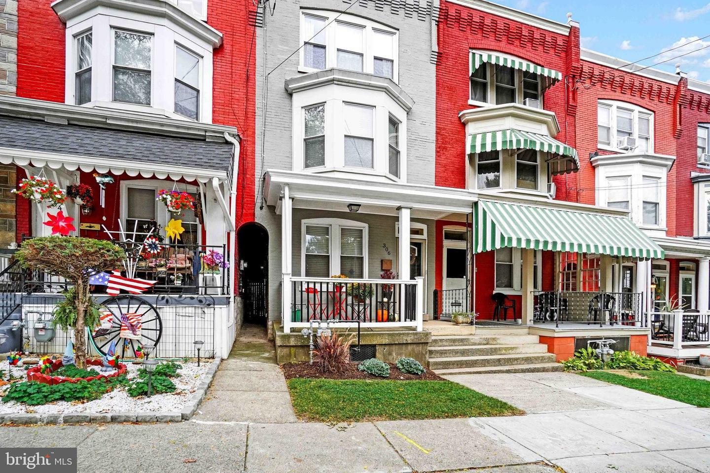 Property Photo:  306 N Reservoir Street  PA 17602 