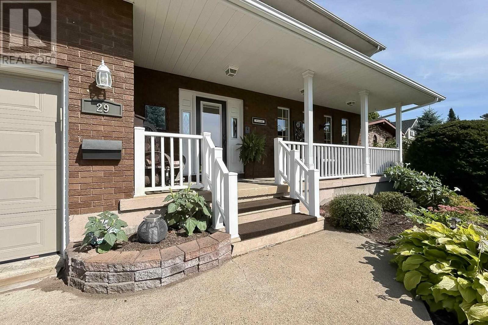 Property Photo:  29 Caddy Ave  ON P6A 6H6 