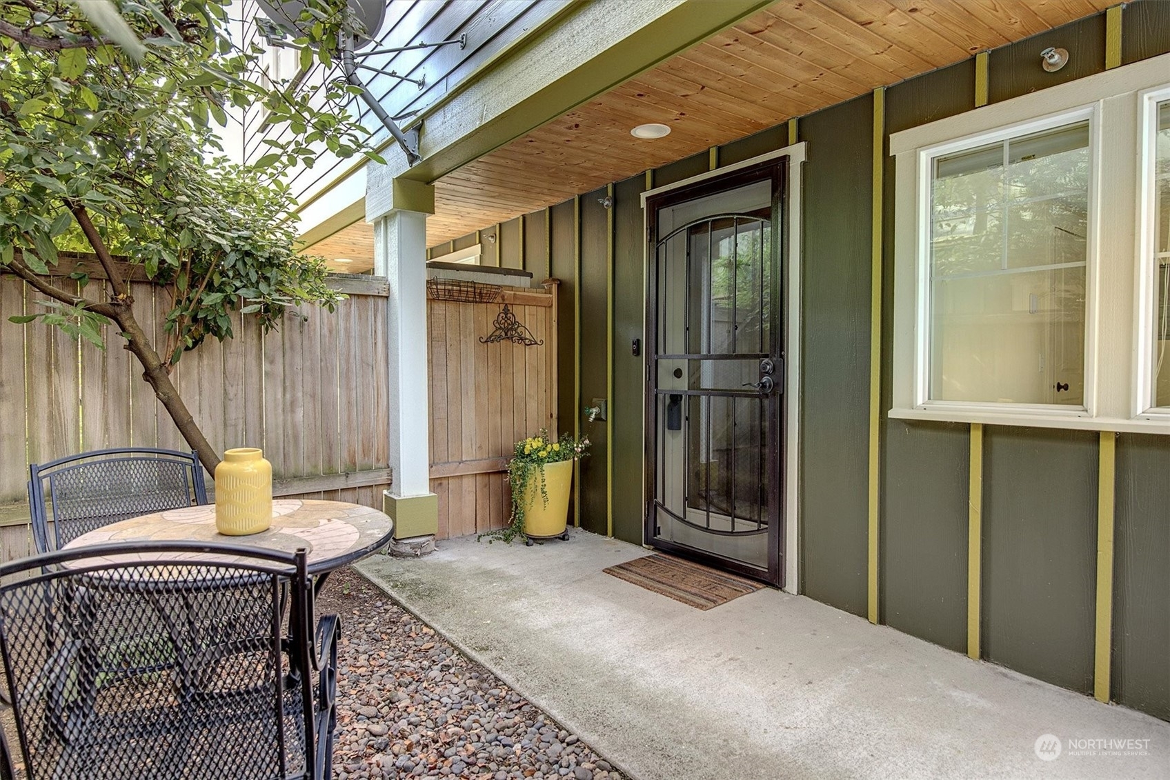 Property Photo:  3039  Beacon Avenue S A  WA 98144 