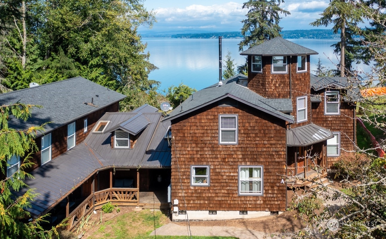 Property Photo:  2681 S East Camano Dr  WA 98282 