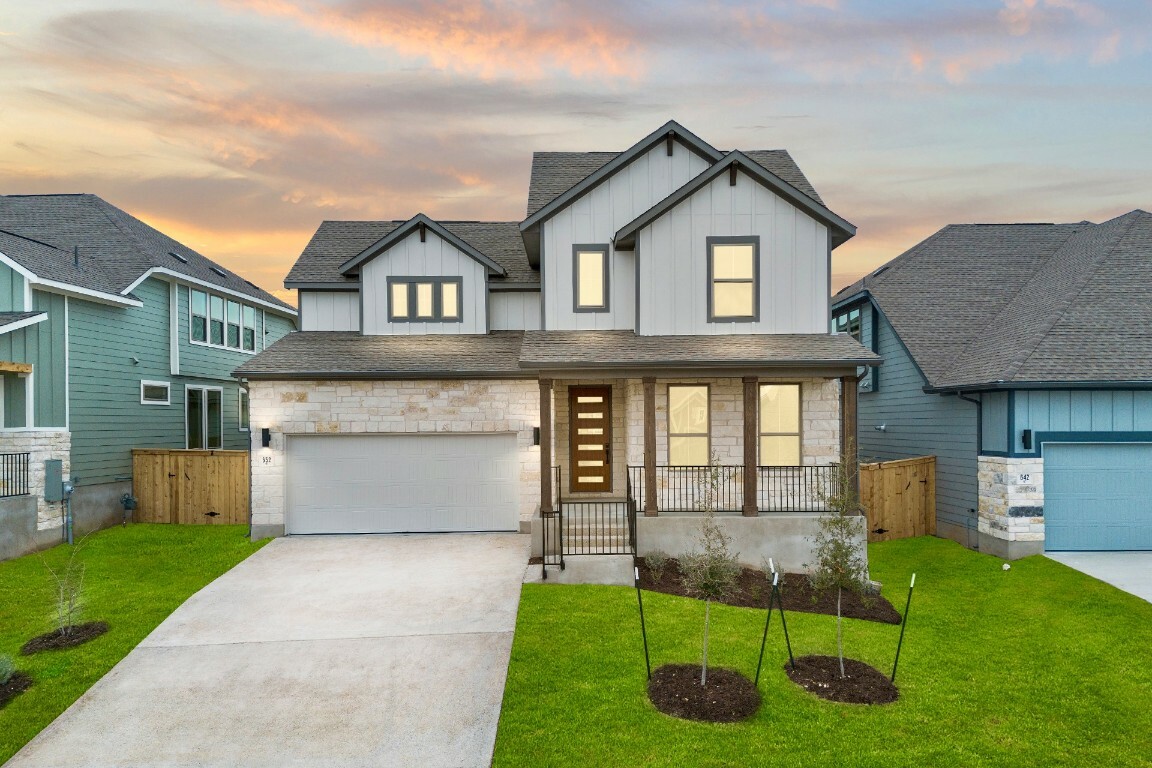 Property Photo: 652 Sage Thrasher Circle TX 78620