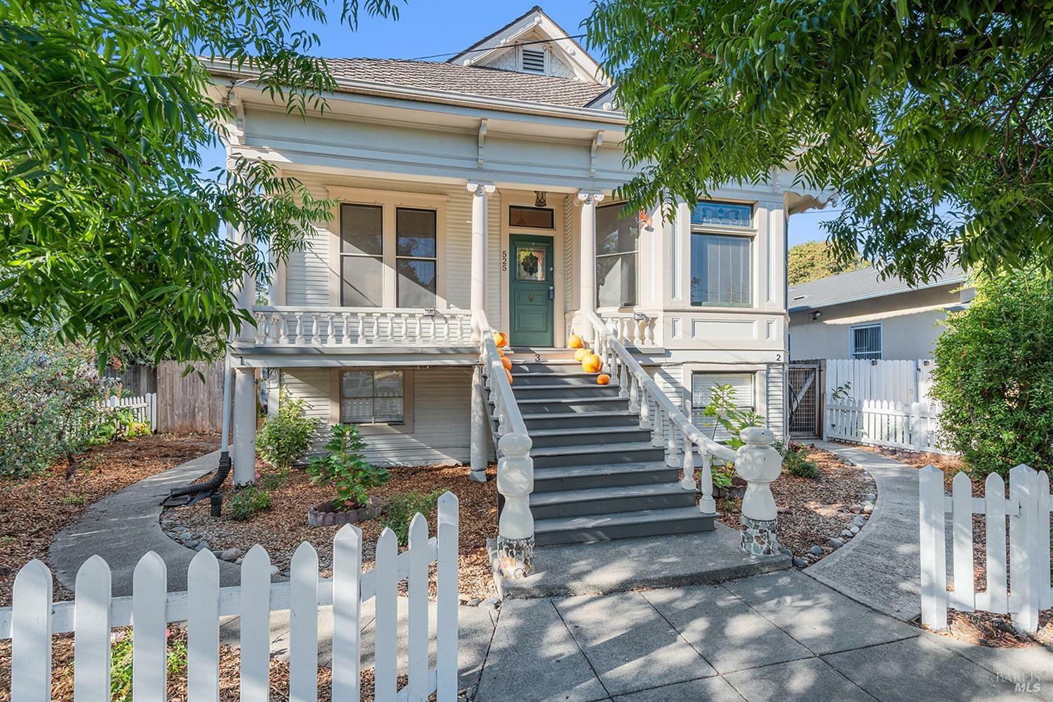 Property Photo:  525 A Street  CA 95401 