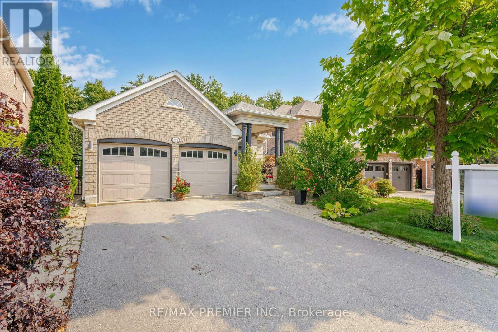 Property Photo:  111 Regency View Heights  ON L6A 3T7 