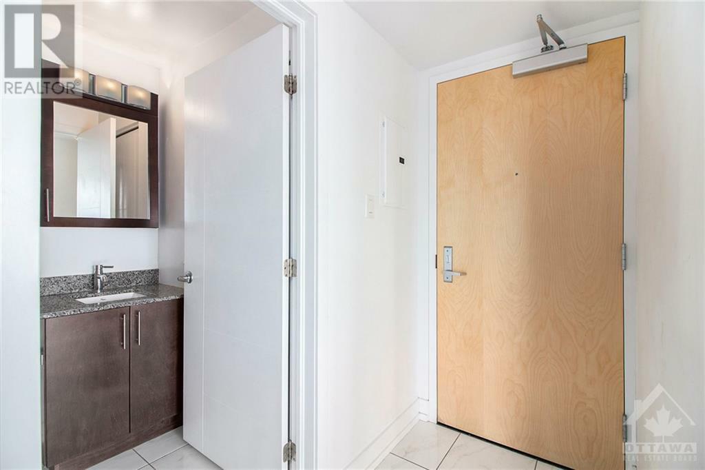 Photo de la propriété:  40 Nepean Street 705  ON K2P 0X5 