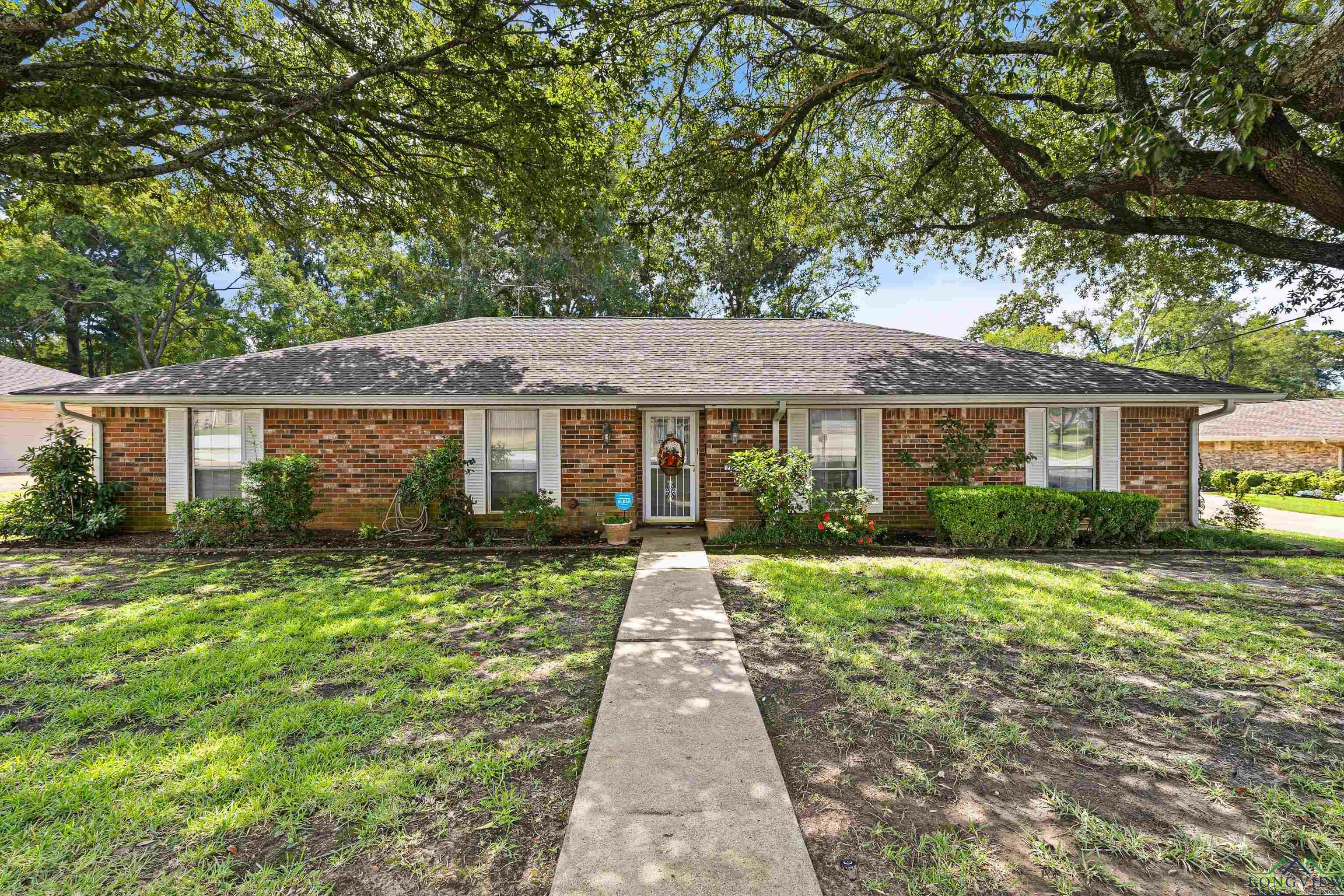 708 W Fairmont St  Longview TX 75604 photo