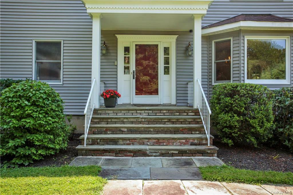 Property Photo:  1 Aida Lane  NY 10567 