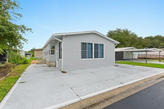 Property Photo:  3105 Beaver Creek Drive  FL 33543 