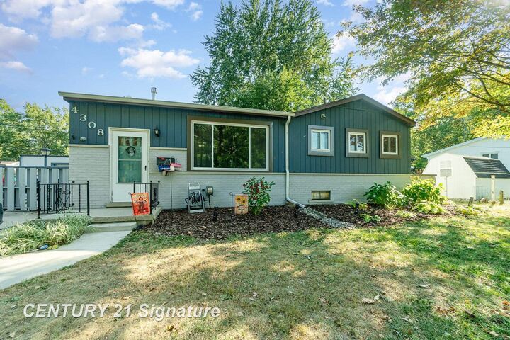 4308 Paine Drive  Midland MI 48642 photo