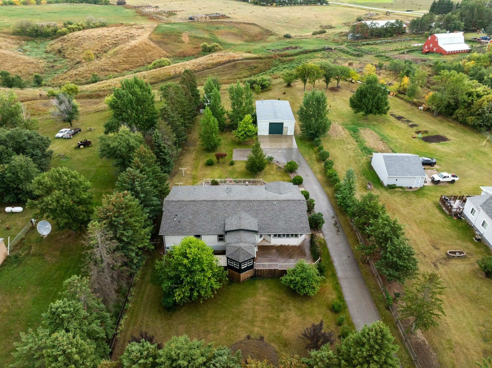 Property Photo: 5117 14th Street SE ND 58701