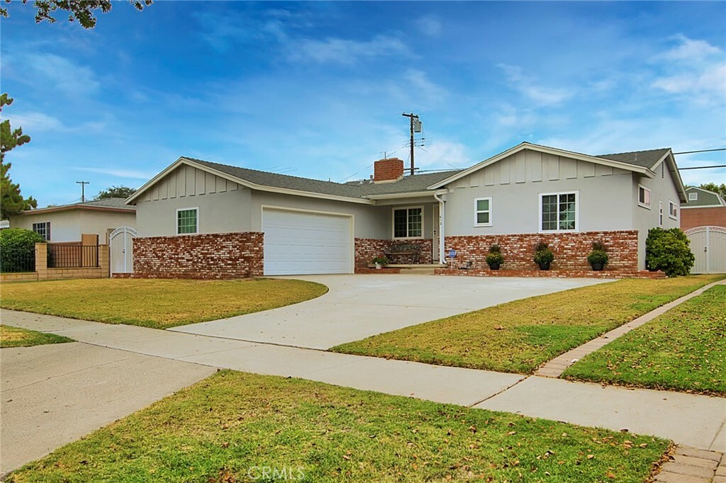 Property Photo:  612 S Lambert Drive  CA 92833 