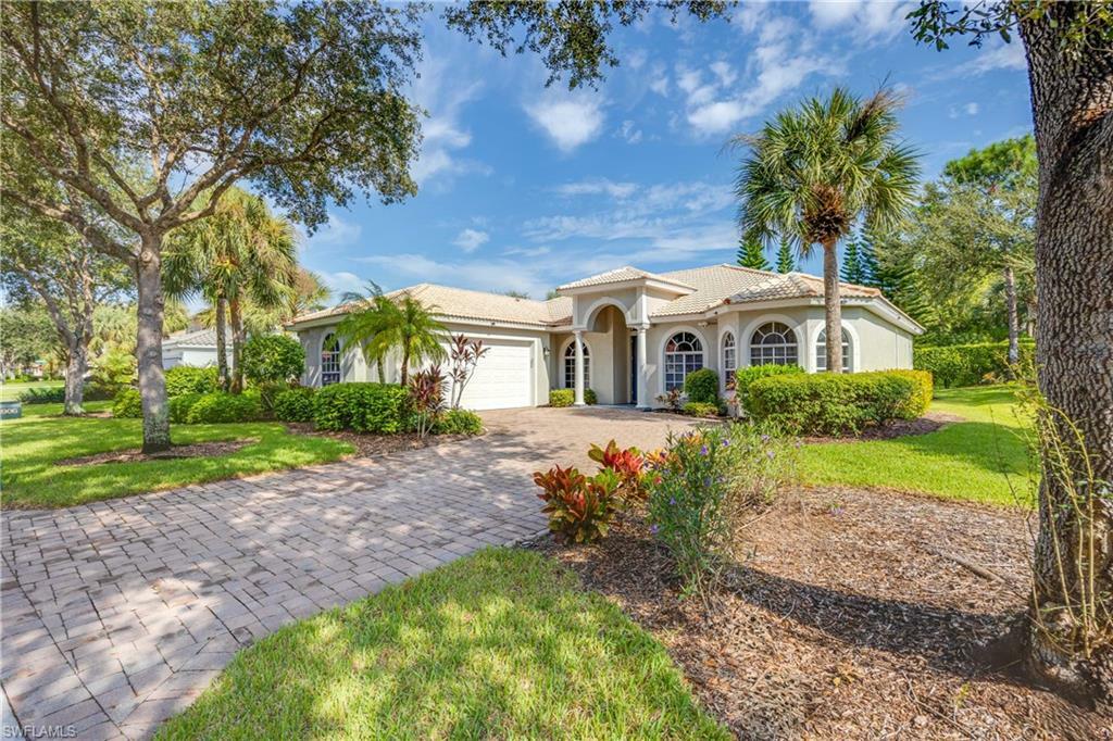 Property Photo:  3906 Recreation Ln  FL 34116 