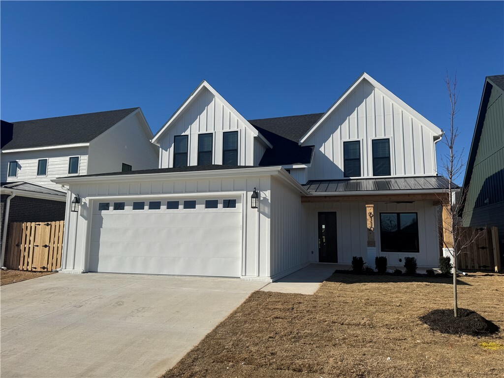 Property Photo: 6110 S 40th Place AR 72758