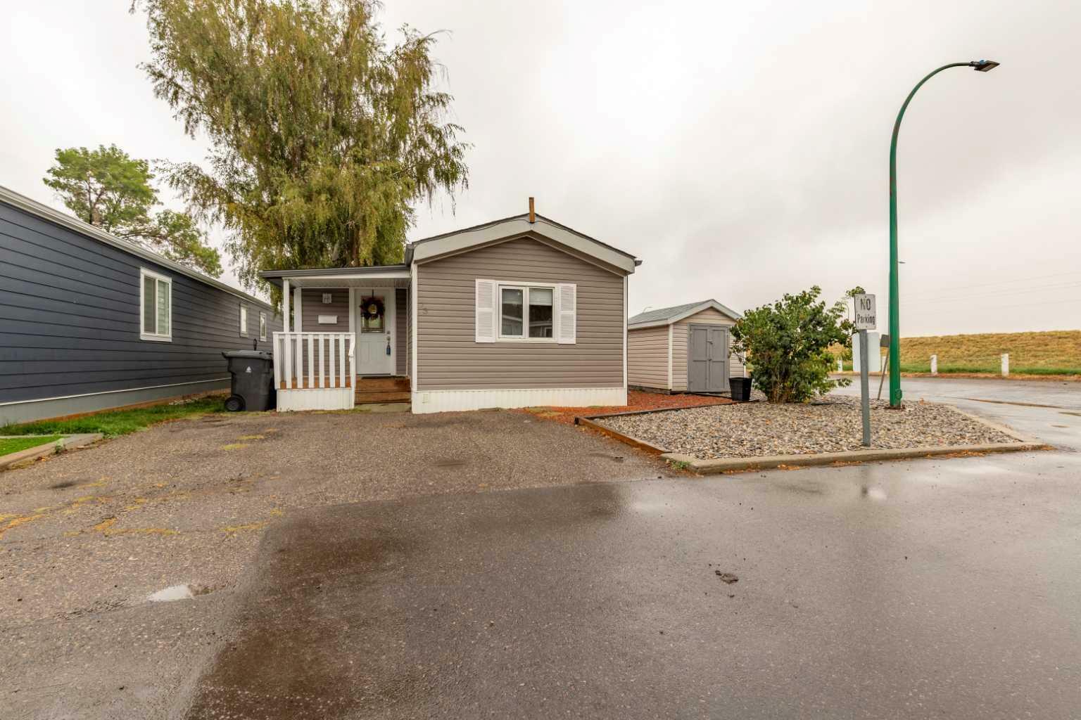 Property Photo:  1410 43 Street S 73  AB T1K 3S5 