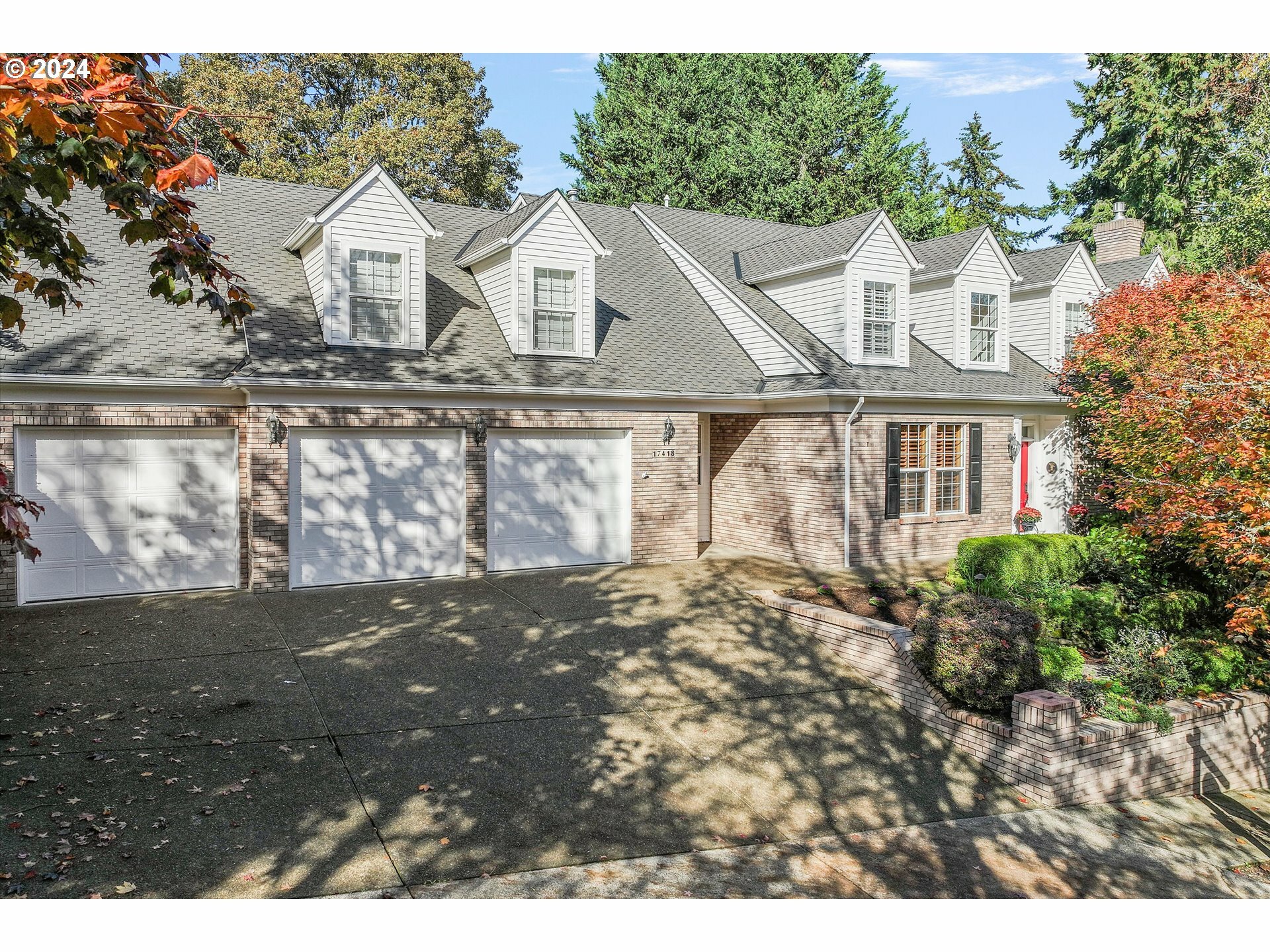 17418 Brookhurst Dr  Lake Oswego OR 97034 photo