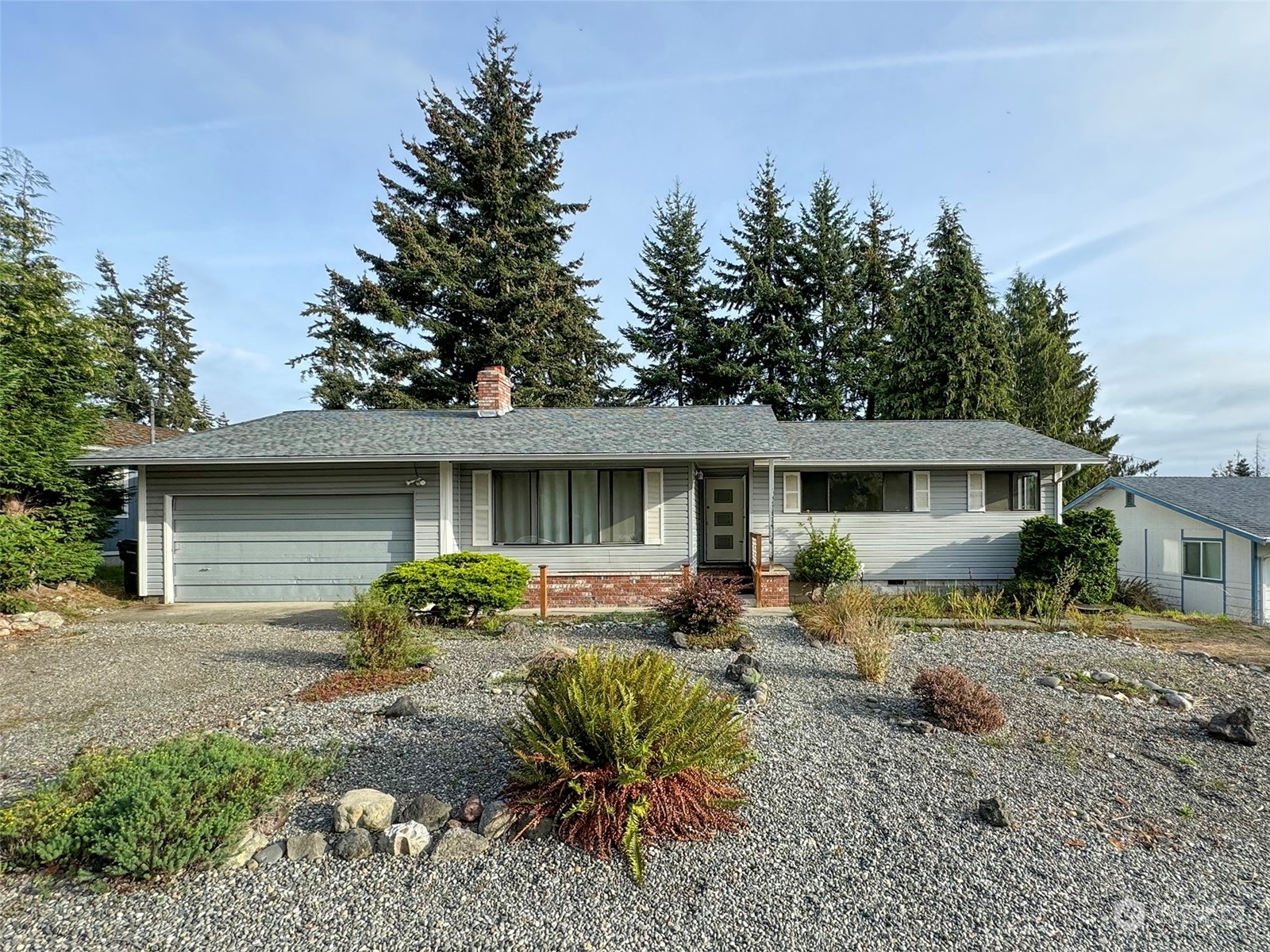 Property Photo:  1121 Madrona Street  WA 98363 