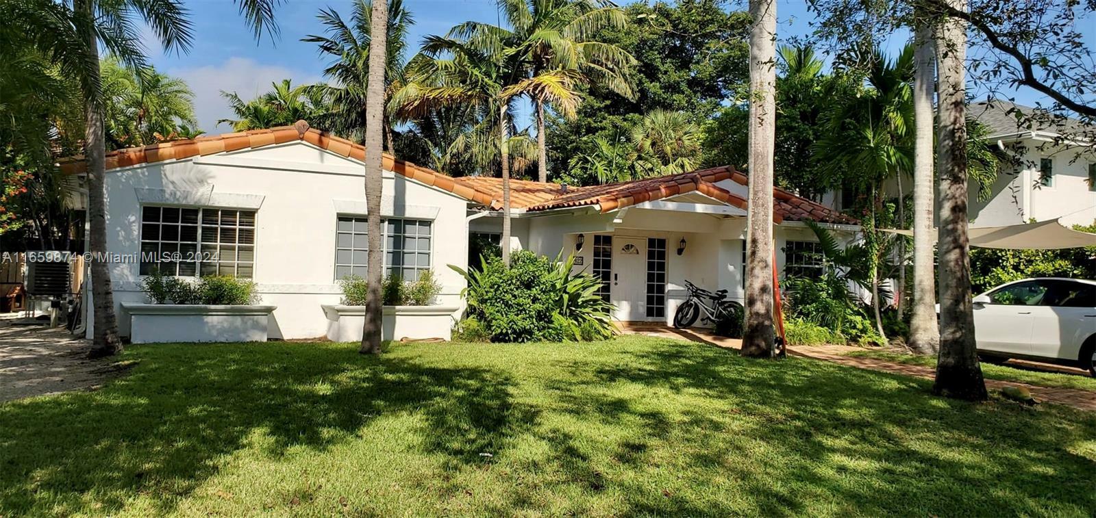 Property Photo:  422 Warren Ln  FL 33149 