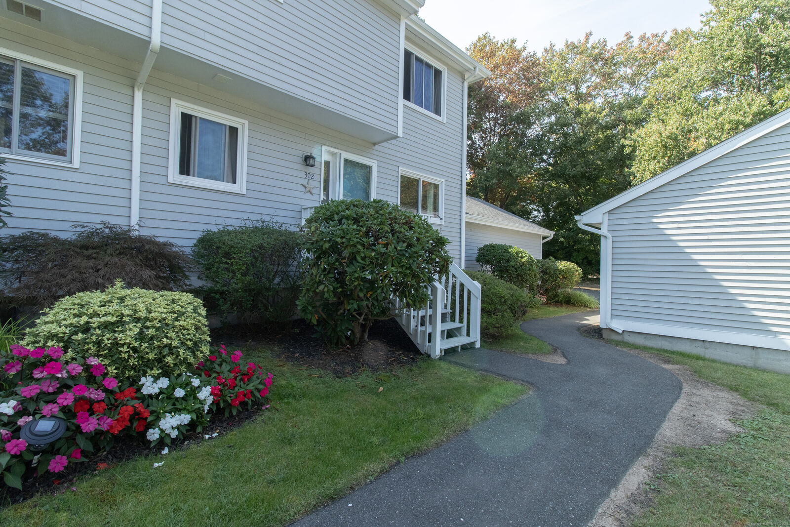 Property Photo: 302 Field Point Road 302 CT 06405
