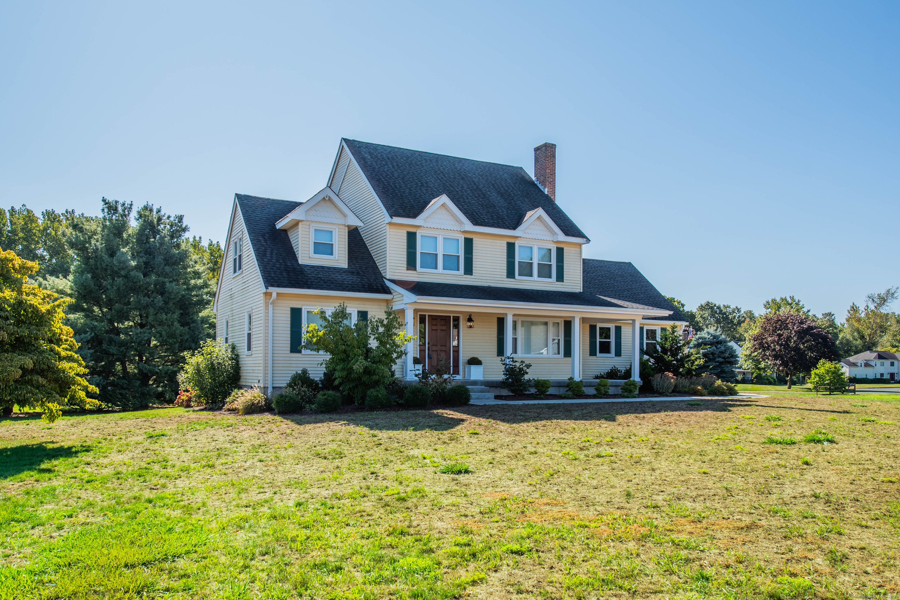 Property Photo:  10 Olde Farm Road  CT 06029 