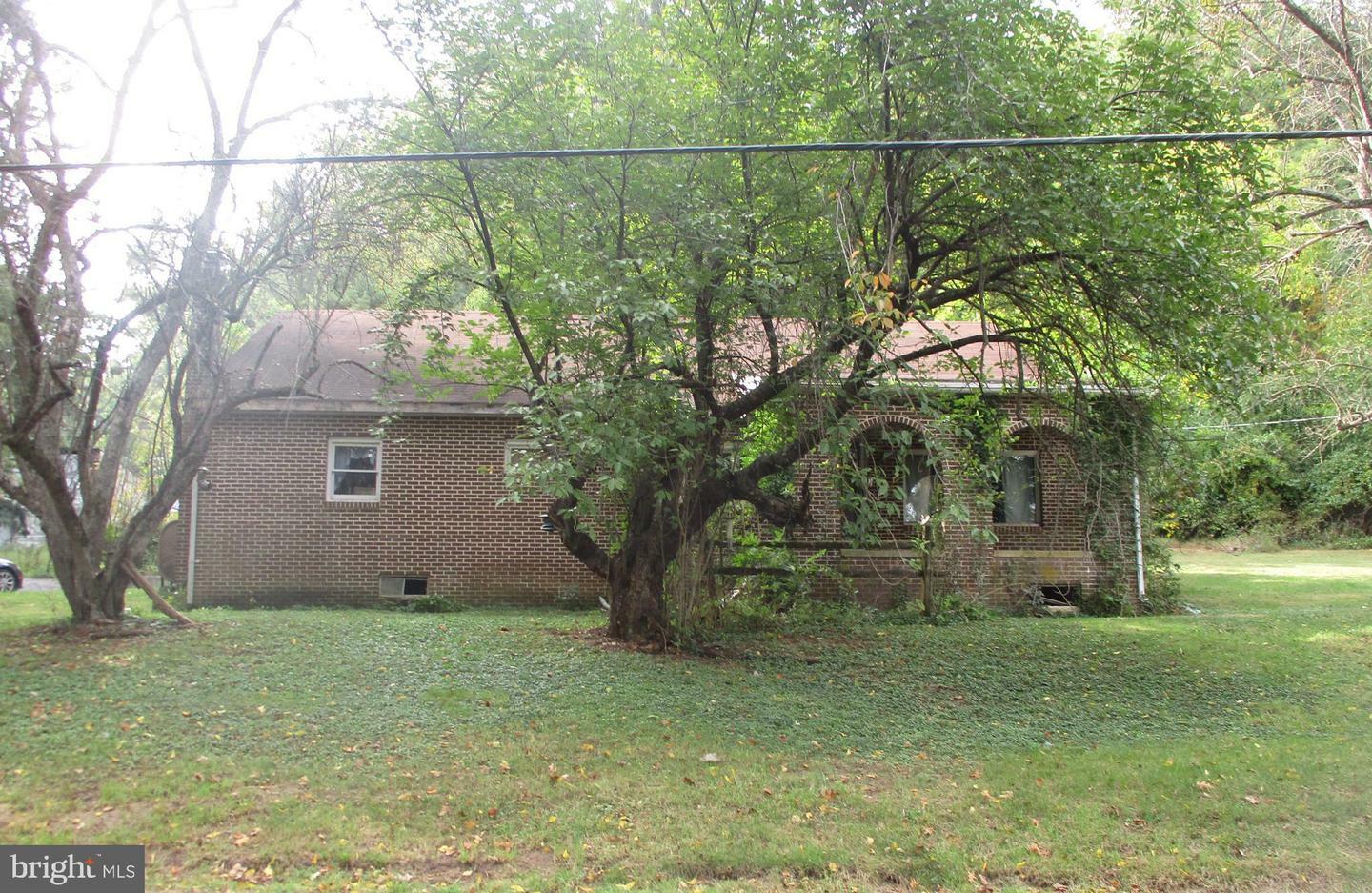 Property Photo:  145 Greenville Road  PA 17517 