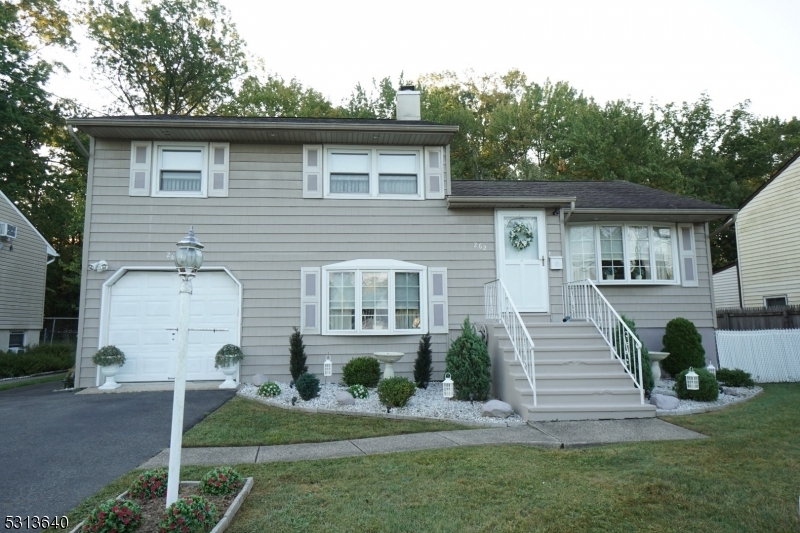 Property Photo:  262 Amherst Ave  NJ 07067 