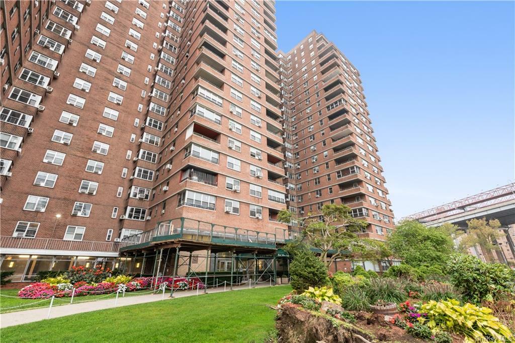 Property Photo:  475 Fdr Drive L804  NY 10002 