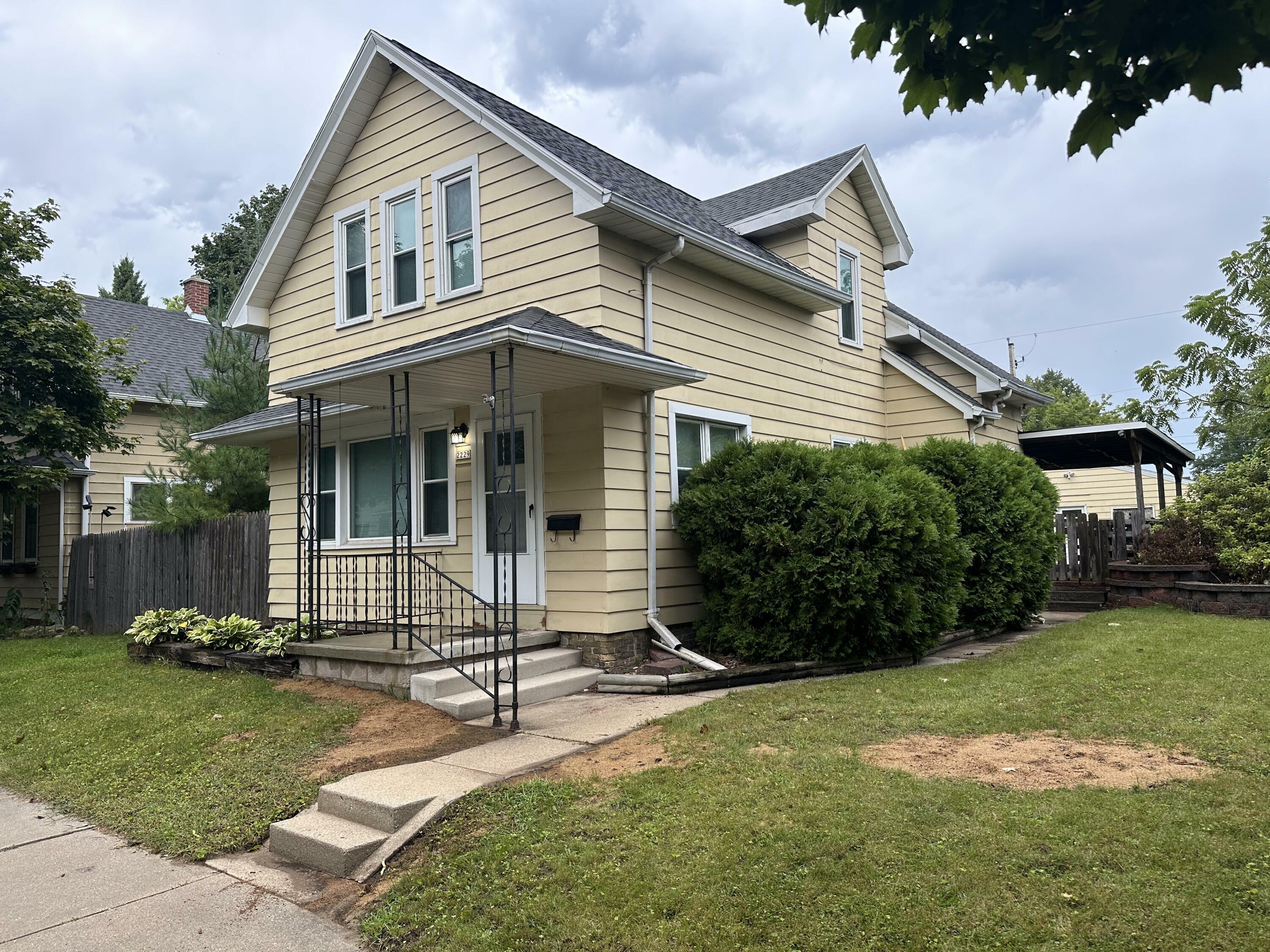 Property Photo: 2229 S 14th St WI 53081