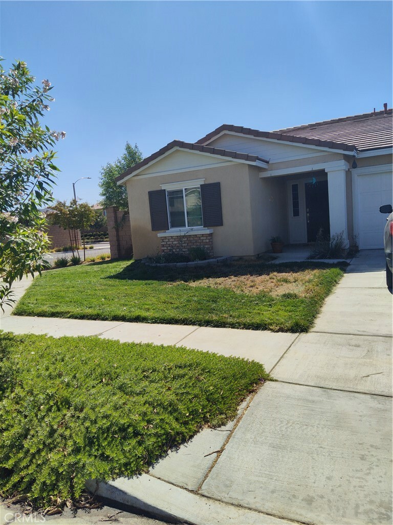 Property Photo:  1353 Haven Place  CA 92543 