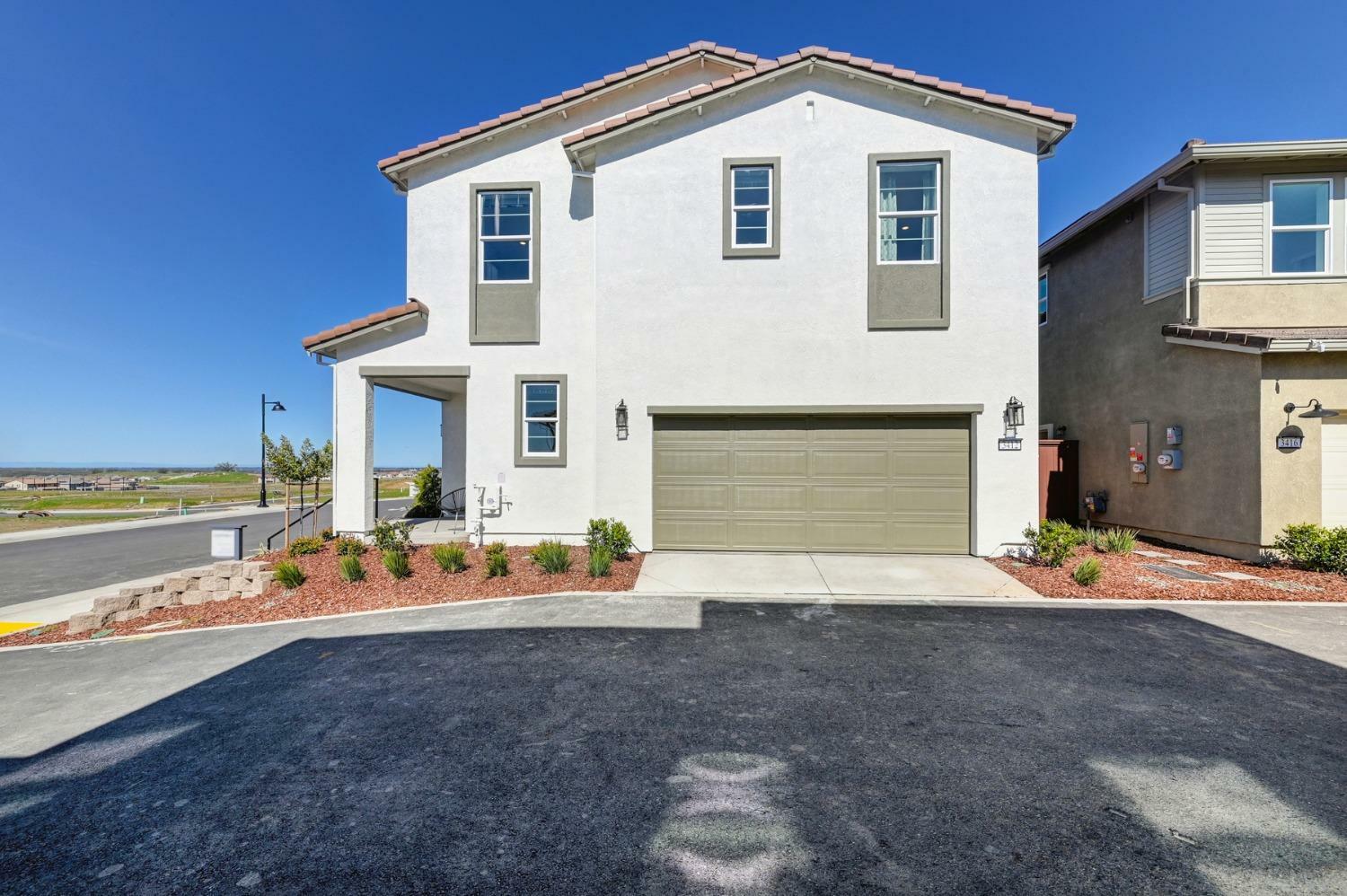 Property Photo:  3412 Magnolia Way  CA 95630 