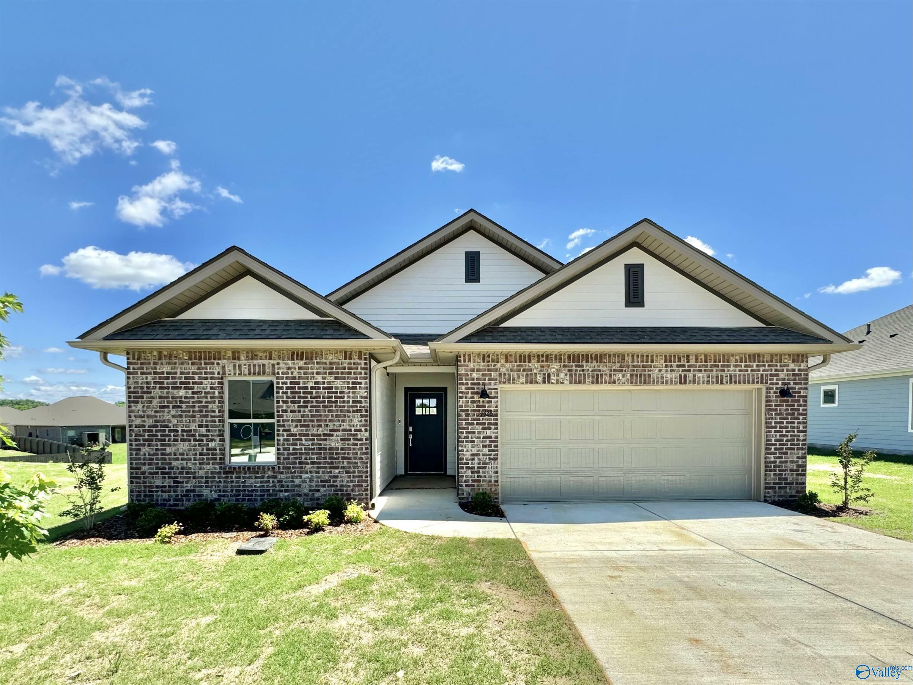 Property Photo:  14922 Greenleaf Drive  AL 35613 