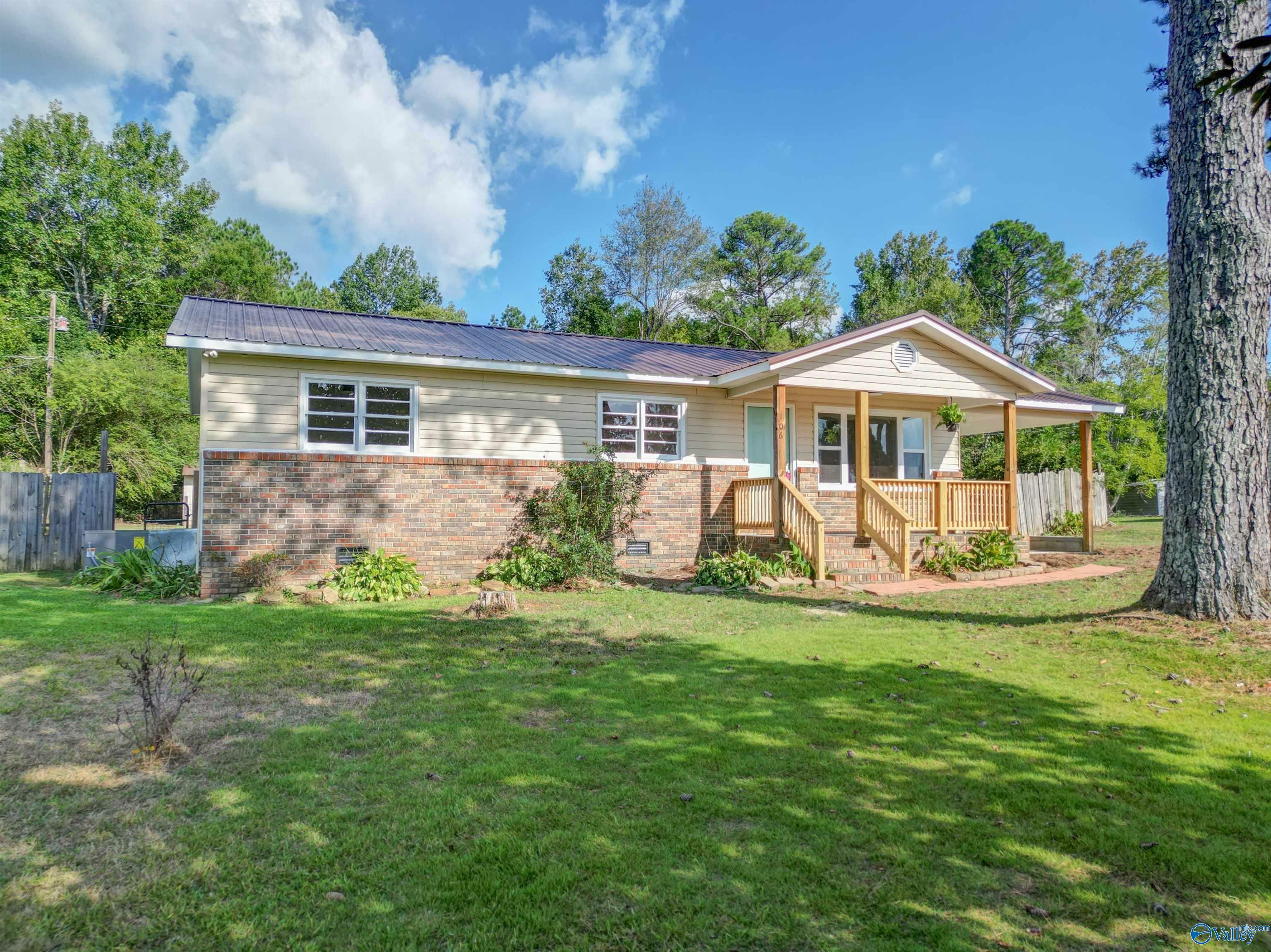 Property Photo:  106 Buettner Drive  AL 35055 