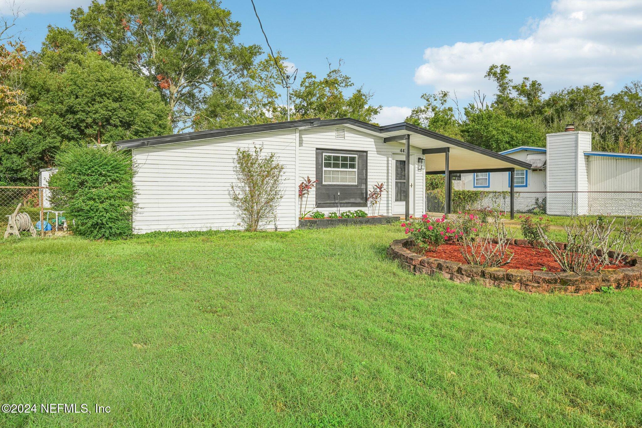 Property Photo:  443 W Clermont Drive  FL 32073 