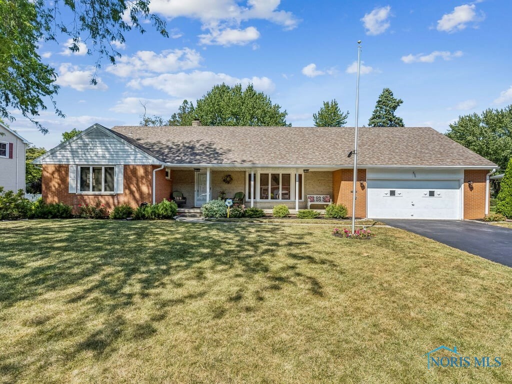 Property Photo:  800 Hawthorne Road  OH 45840 