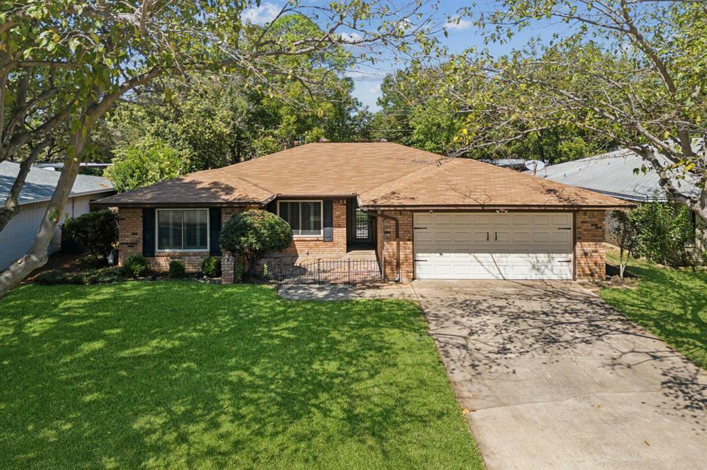 Property Photo:  1923 Wendy Street  TX 75060 