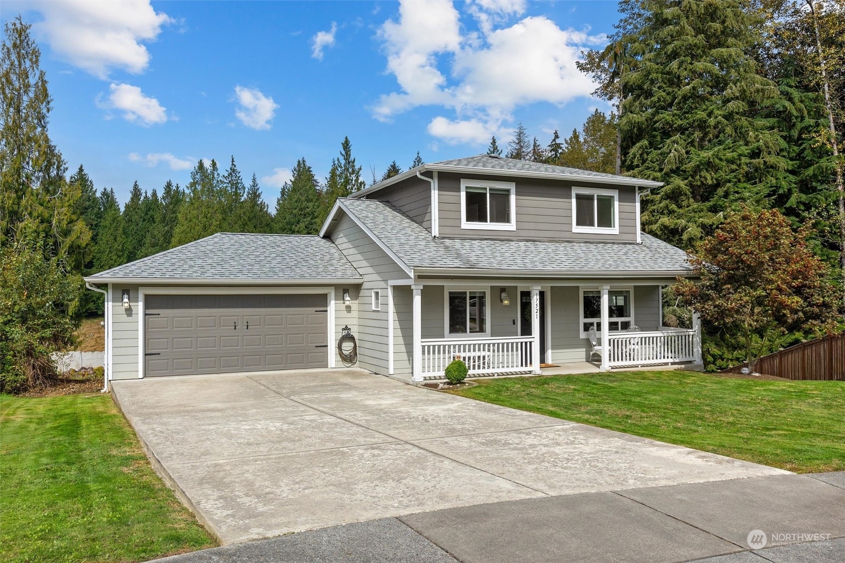 Property Photo:  17521  127th Street SE  WA 98290 