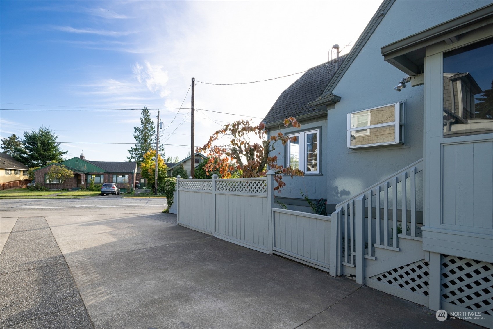 Property Photo:  2210 Eldridge Avenue  WA 98225 