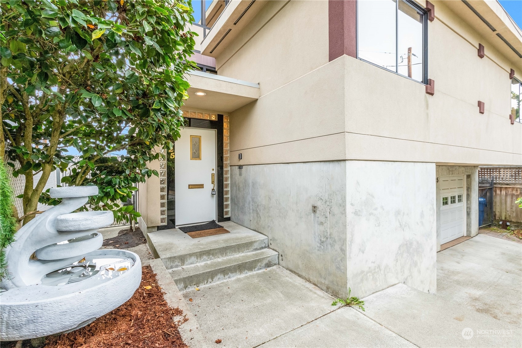 Property Photo:  125 NW 48th Street  WA 98107 