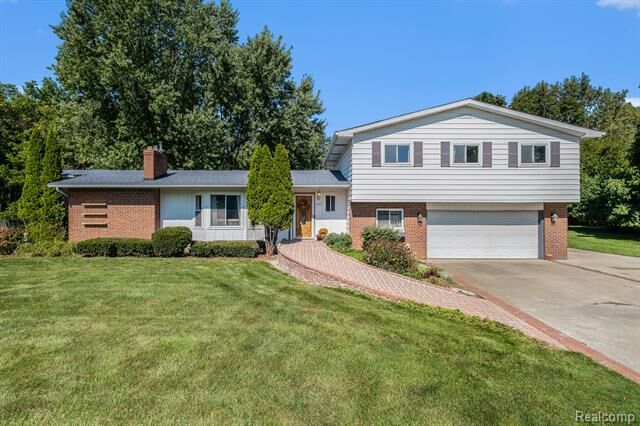 Property Photo: 1213 Carter Drive MI 48532