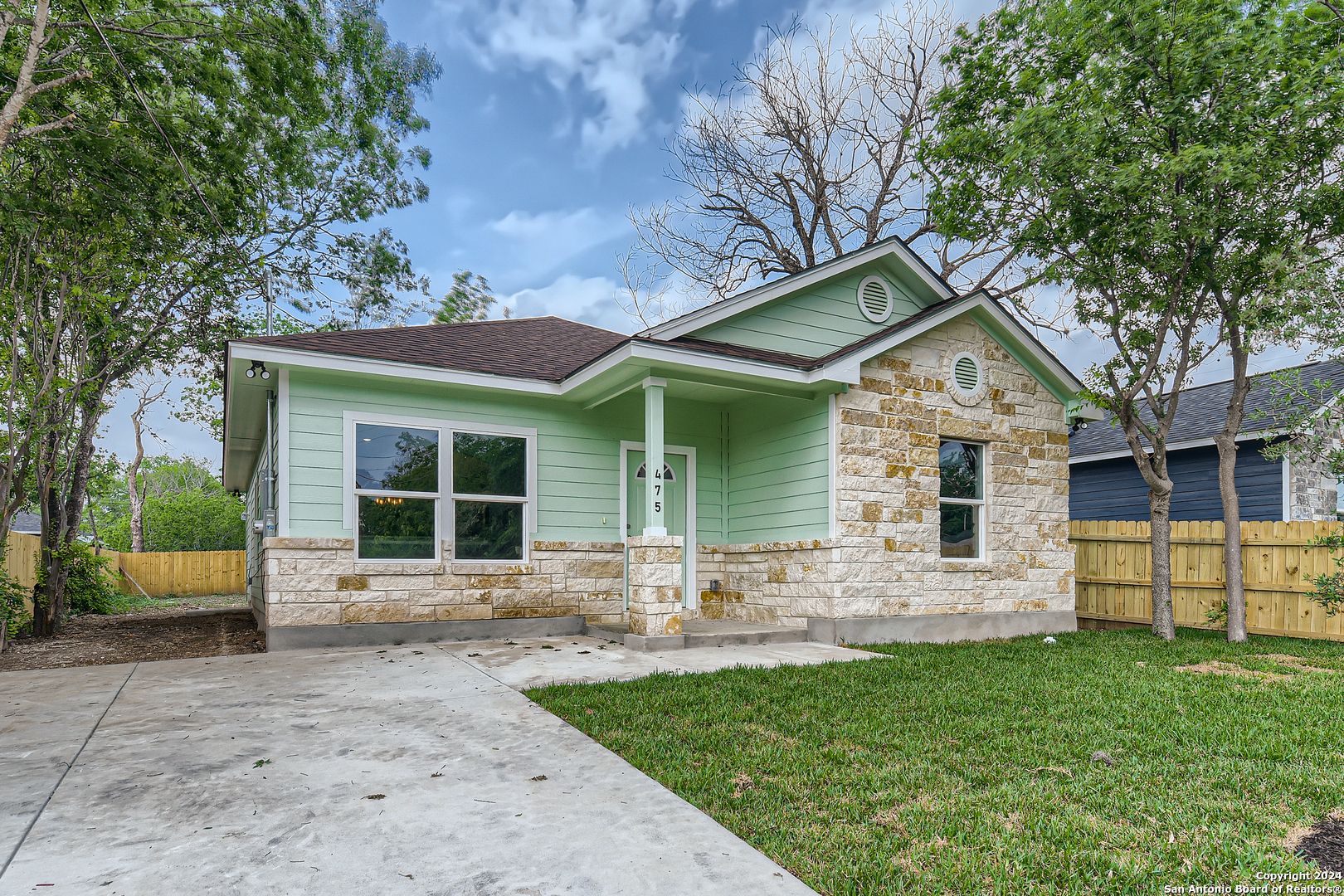 475 Corliss  San Antonio TX 78220 photo