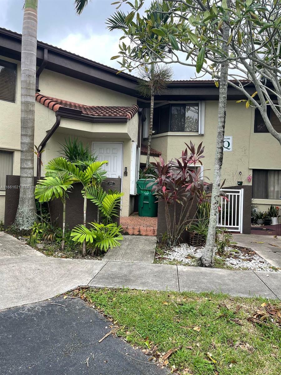 Property Photo:  9687 SW 138th Ave Qb2l  FL 33186 