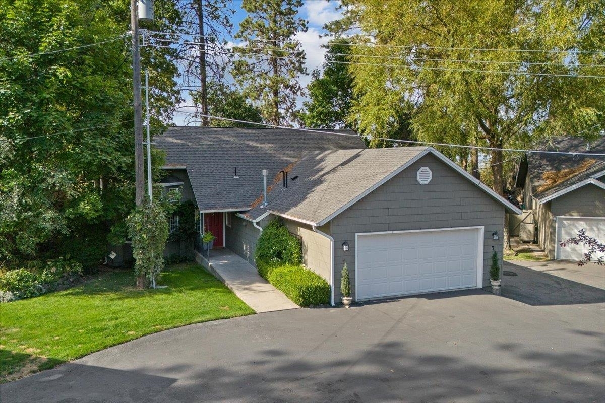 Property Photo:  1113 E 16th #7 Ave  WA 99203 