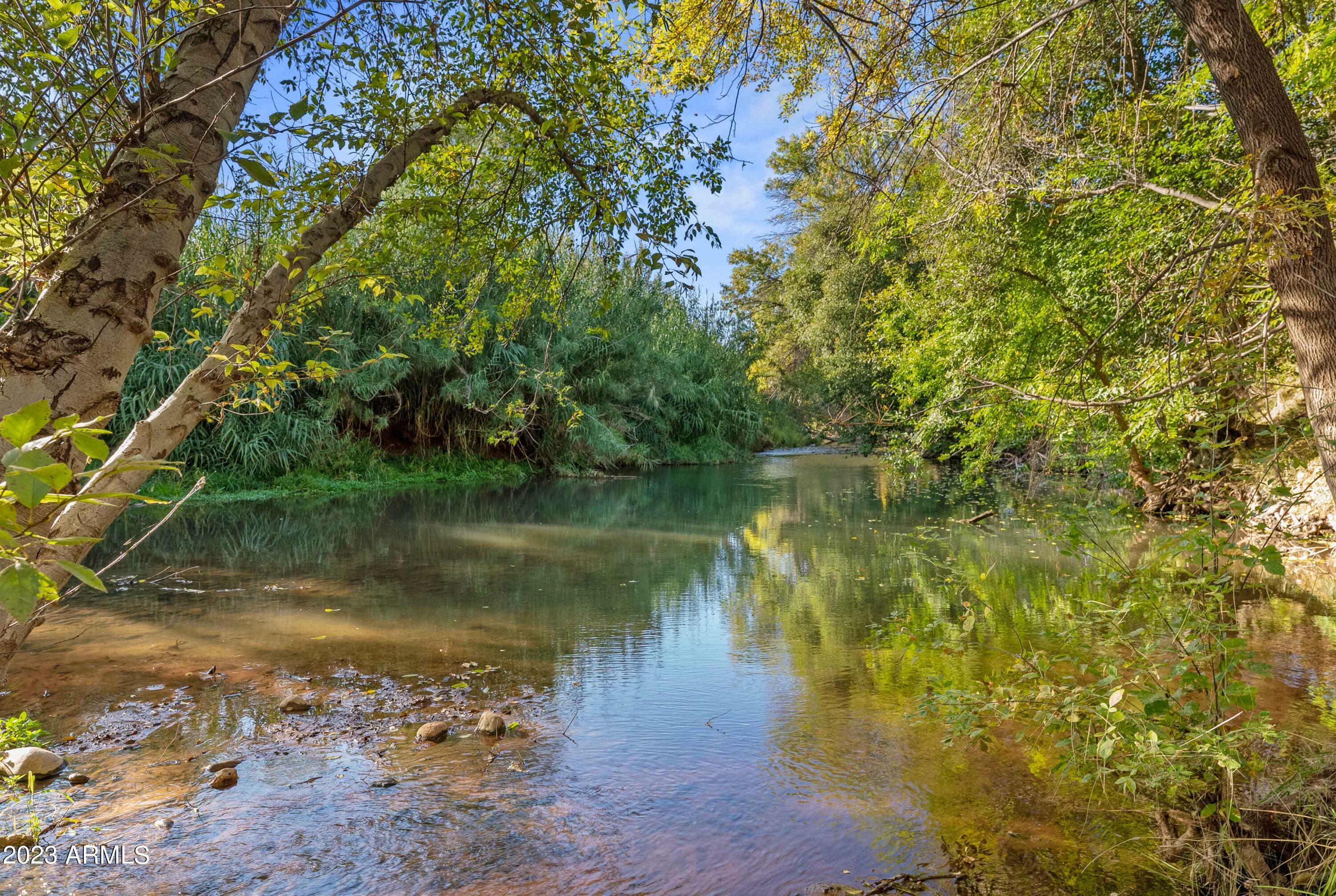 Property Photo:  325 S Bonito Ranch Loop 24  AZ 86325 