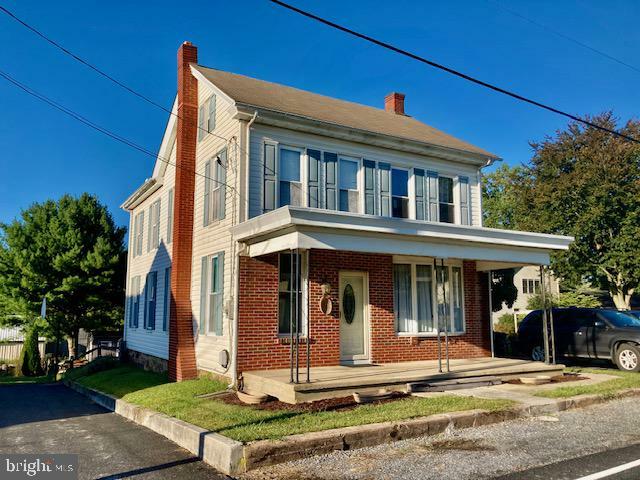 Property Photo:  667 Poplar Street  PA 17517 