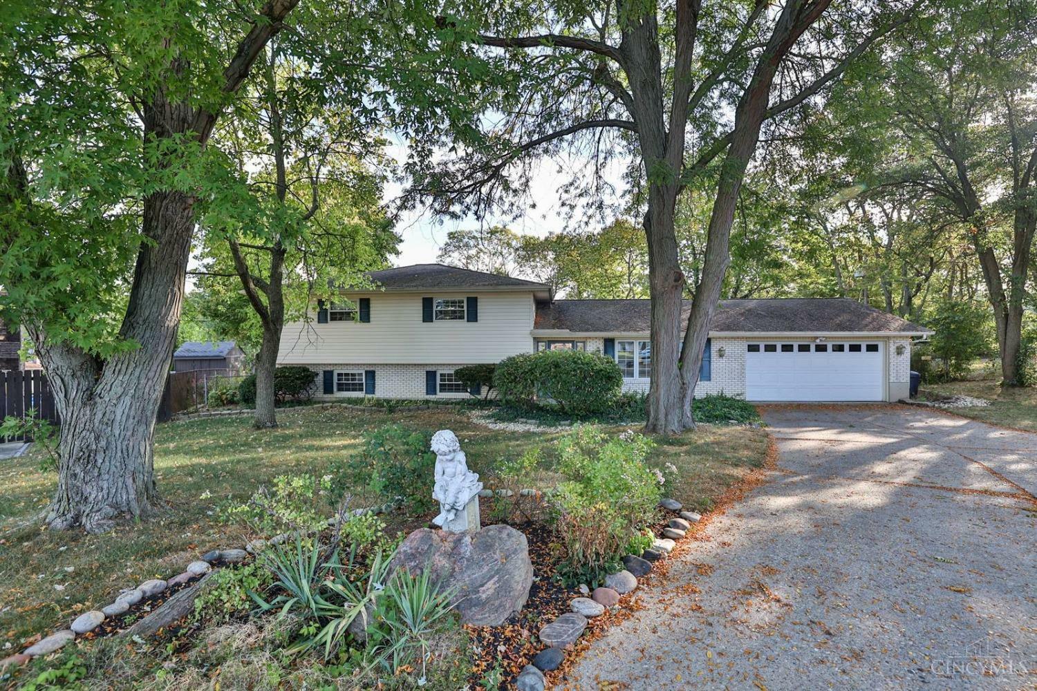 Property Photo:  2534 E Highwood Drive  OH 45014 