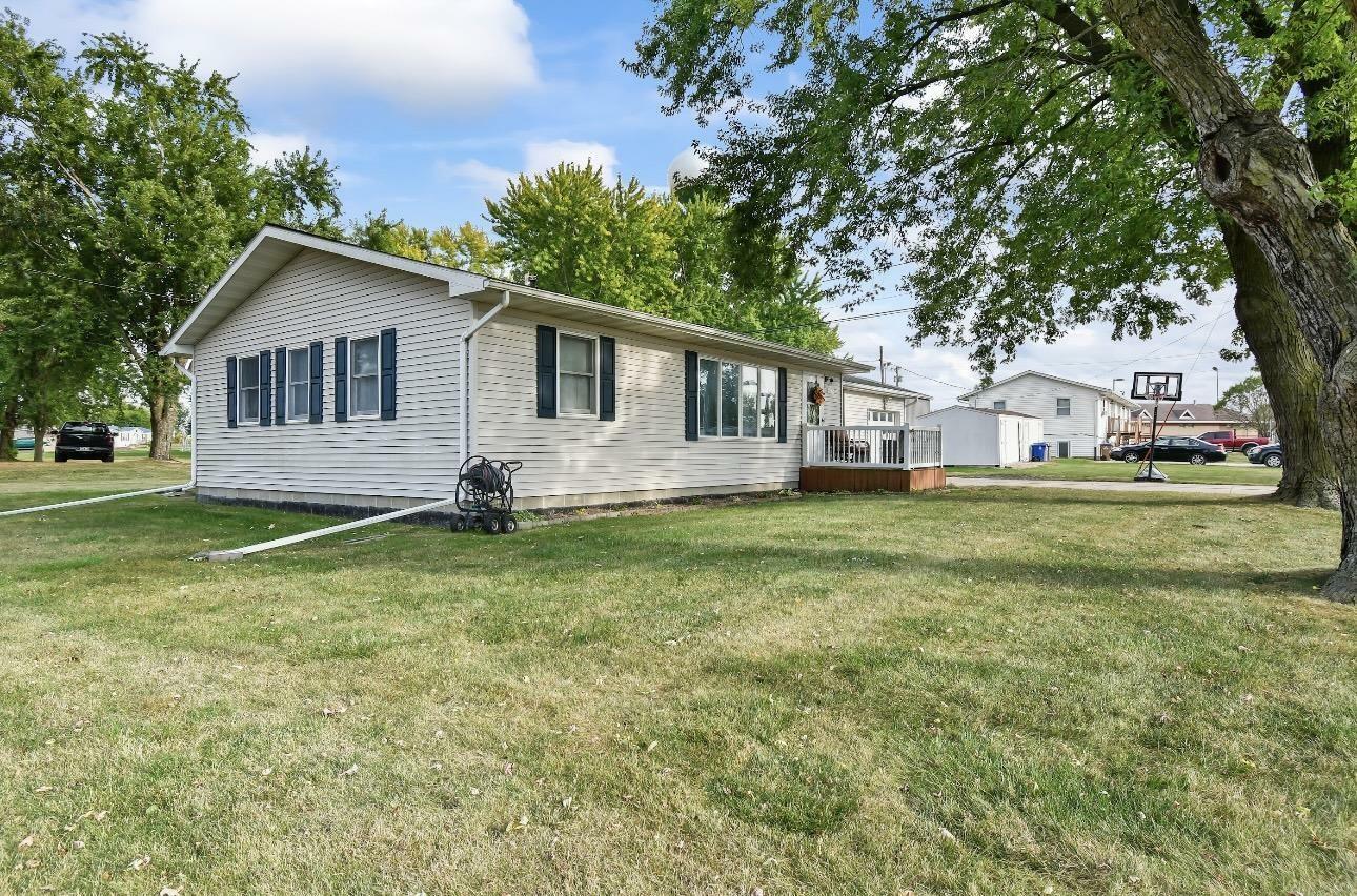 Property Photo:  107 N 5th Street  IA 50629 